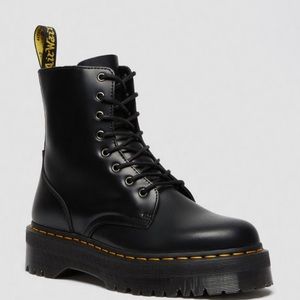 DR MARTENS JADON BOOT SMOOTH LEATHER PLATFORM